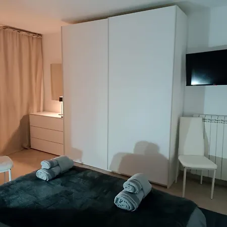 Armareaoverseassuites 1
